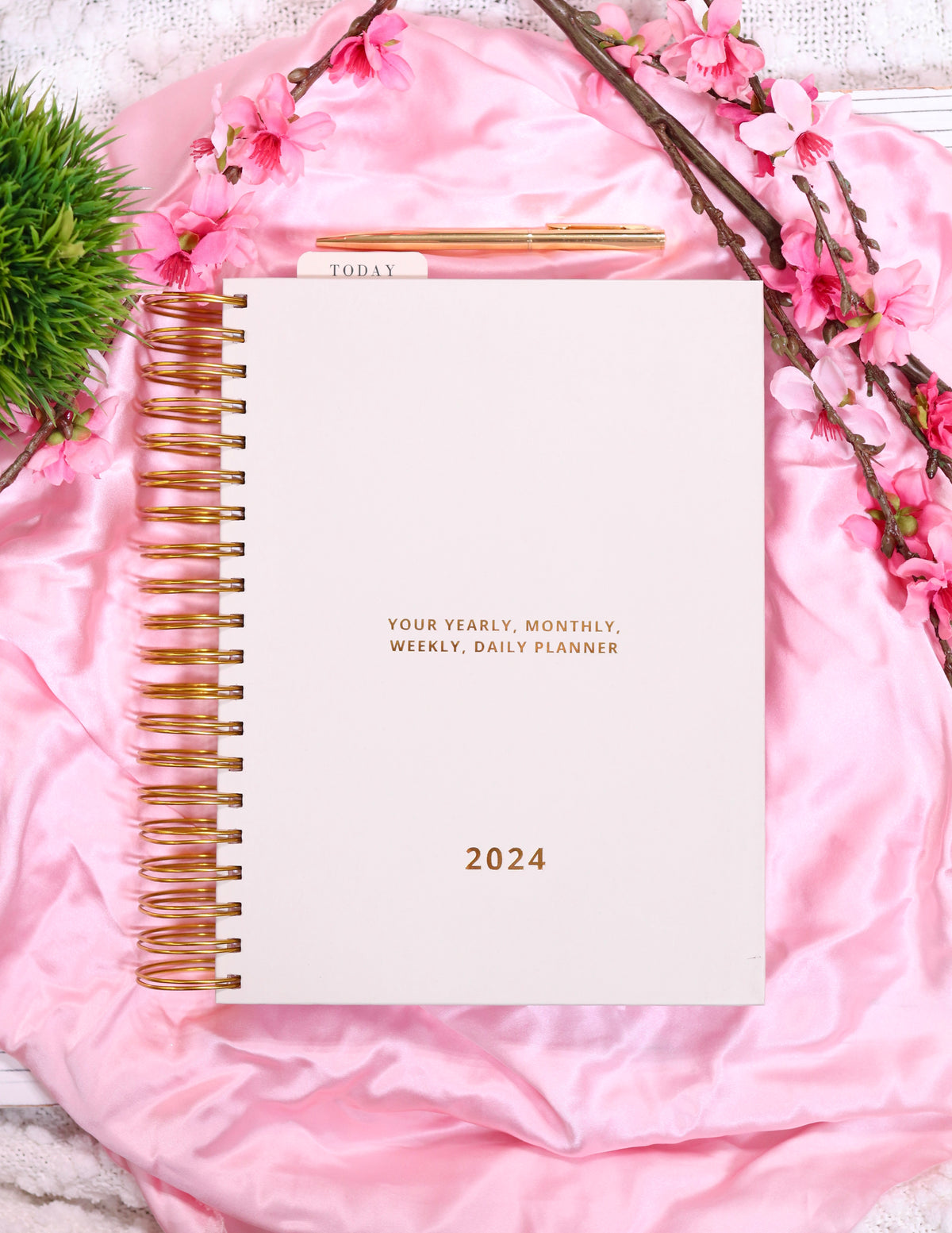 2024 YEARLY PLANNER | By Evette Santos