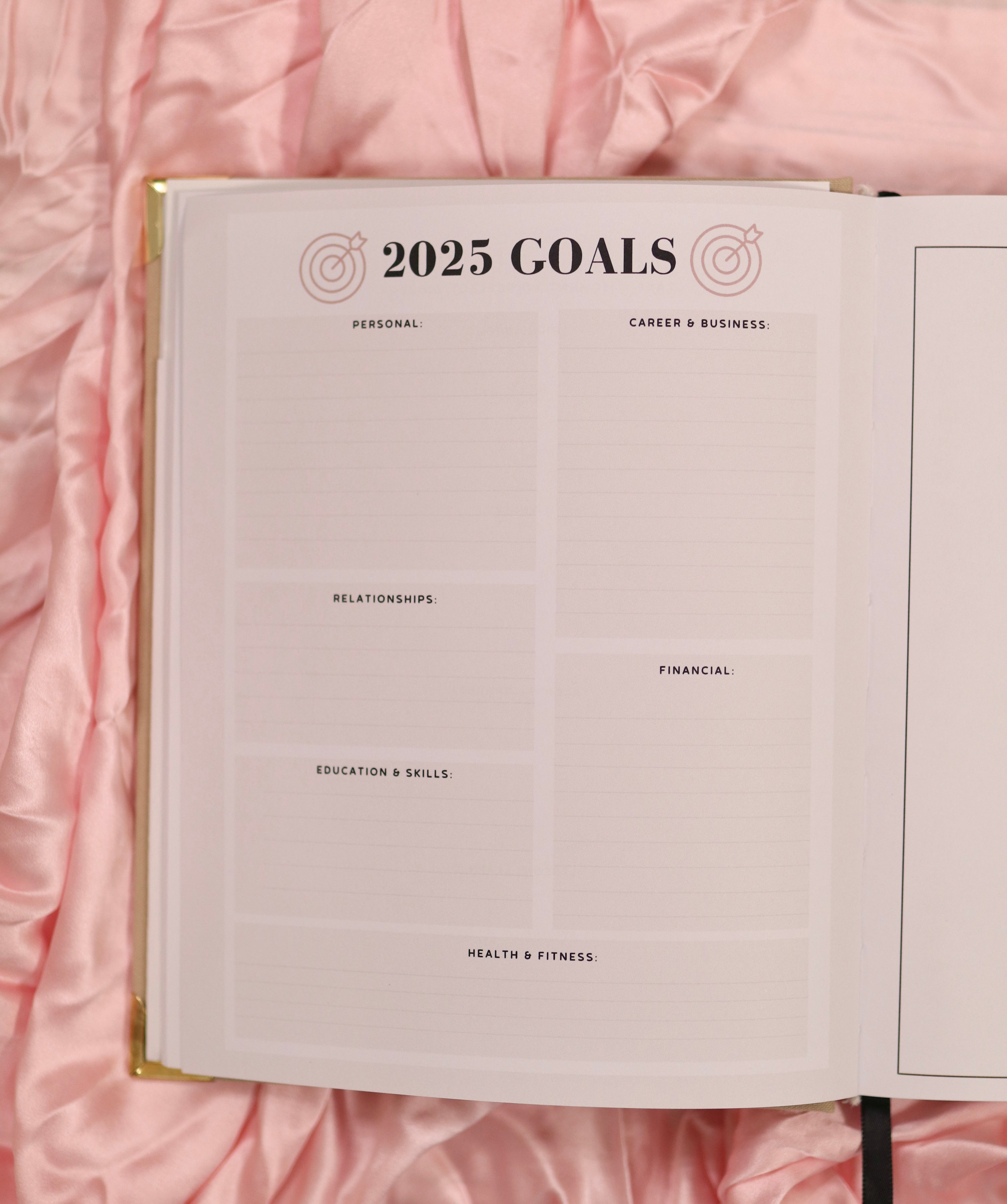 (PRE-ORDER) 2025 Weekly Planner